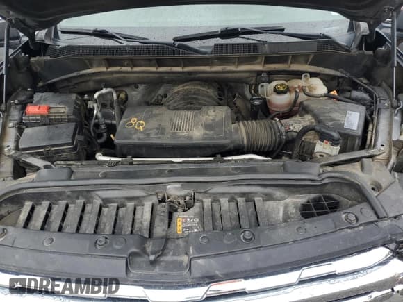 ✅ 2019 Chevrolet Silverado 1500 LTZ • VIN: 1GCUYGED4KZ147709 • Lot: 71073664. Wystawiony na Copart z przebiegiem 217 863 mil. Bezpłatny archiwum sprzedaży aukcyjnych z USA i szczegółowy raport historii pojazdu na DreamBid. Zdjęcie 11.