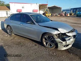 ✅ 2015 BMW 3 Series 328i xDrive • VIN: WBA3B3G56FNT68685 • Lot: 42516990. Listed on IAAI with 115,416 mi. Free auction sales archive from the USA and detailed vehicle history report at DreamBid. Image 1.