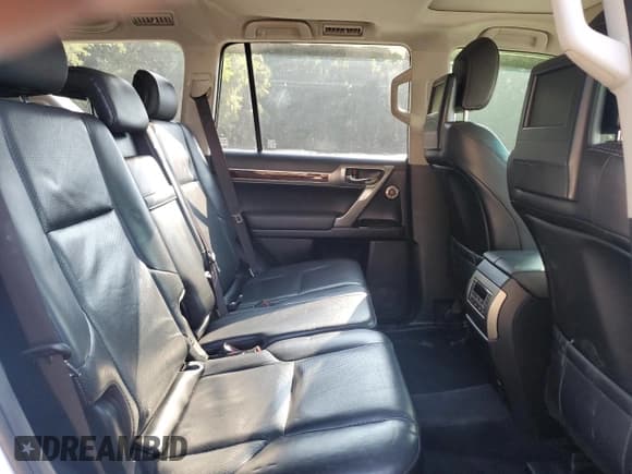 ✅ 2015 Lexus GX 460 Luxury • VIN: JTJJM7FX9F5091221 • Лот: 69307735. Опубликован ранее на Copart с пробегом 133 906 миль. Бесплатный доступ к архиву аукционных продаж из США и подробный отчёт об истории автомобиля на DreamBid. Изображение 11.