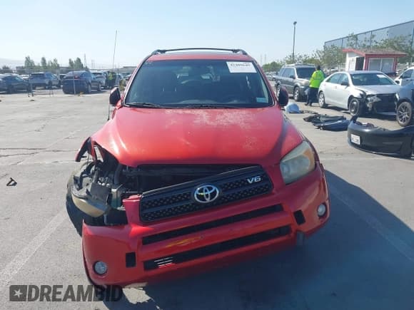 ✅ 2007 Toyota RAV4 Sport • VIN: JTMZK32V176004092 • Lot: 42409649. Wystawiony na IAAI z przebiegiem 158 171 mil. Bezpłatny archiwum sprzedaży aukcyjnych z USA i szczegółowy raport historii pojazdu na DreamBid. Zdjęcie 13.