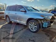 ✅ 2013 Toyota Highlander Limited • VIN: JTEDC3EH4D2011923 • Lot: 93937515. Listed on Copart with 238,249 mi. Free auction sales archive from the USA and detailed vehicle history report at DreamBid. Image 4.