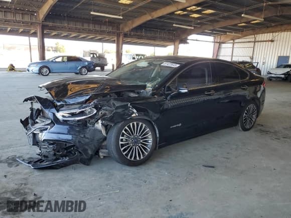 ✅ 2018 Ford Fusion Titanium • VIN: 3FA6P0RU2JR101379 • Lot: 87423645. Listed on Copart with Not provided. Free auction sales archive from the USA and detailed vehicle history report at DreamBid. Image 1.