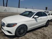 ✅ 2019 Mercedes-Benz C 300 • VIN: 55SWF8DB7KU298133 • Lot: 54626885. Wystawiony na Copart z przebiegiem 21 281 mil. Bezpłatny archiwum sprzedaży aukcyjnych z USA i szczegółowy raport historii pojazdu na DreamBid. Zdjęcie 1.