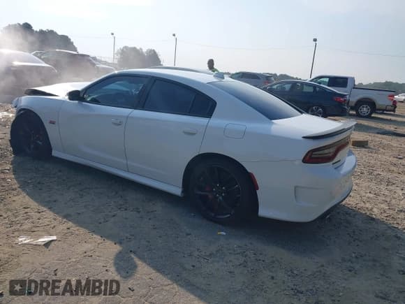 ✅ 2017 Dodge Charger R/T Scat Pack • VIN: 2C3CDXGJ4HH589705 • Лот: 42572492. Опубликован ранее на IAAI с пробегом 105 673 миль. Бесплатный доступ к архиву аукционных продаж из США и подробный отчёт об истории автомобиля на DreamBid. Изображение 3.