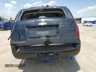 ✅ 2016 Chevrolet Suburban LT • VIN: 1GNSCHKC7GR303120 • Lot: 55525714. Wystawiony na Copart z przebiegiem 176 862 mil. Bezpłatny archiwum sprzedaży aukcyjnych z USA i szczegółowy raport historii pojazdu na DreamBid. Zdjęcie 6.