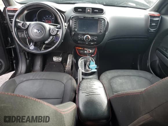 ✅ 2015 Kia Soul + • VIN: KNDJP3A52F7164667 • Лот: 92352505. Опубликован ранее на Copart с пробегом 114 098 миль. Бесплатный доступ к архиву аукционных продаж из США и подробный отчёт об истории автомобиля на DreamBid. Изображение 8.