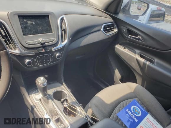 ✅ 2019 Chevrolet Equinox LT • VIN: 2GNAXTEV5K6262930 • Лот: 42378423. Опубликован ранее на IAAI с пробегом 103 998 миль. Бесплатный доступ к архиву аукционных продаж из США и подробный отчёт об истории автомобиля на DreamBid. Изображение 1.