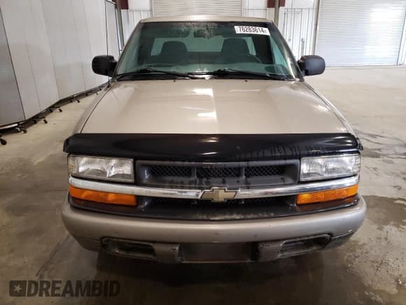✅ 2000 Chevrolet S-10 LS • VIN: 1GCCS1957Y8287233 • Lot: 76283614. Wystawiony na Copart z przebiegiem 135 494 mil. Bezpłatny archiwum sprzedaży aukcyjnych z USA i szczegółowy raport historii pojazdu na DreamBid. Zdjęcie 5.