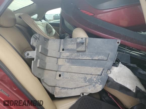 ✅ 2014 Hyundai Sonata SE • VIN: 5NPEC4AC5EH839973 • Lot: 60465714. Listed on Copart with 114,468 mi. Free auction sales archive from the USA and detailed vehicle history report at DreamBid. Image 10.