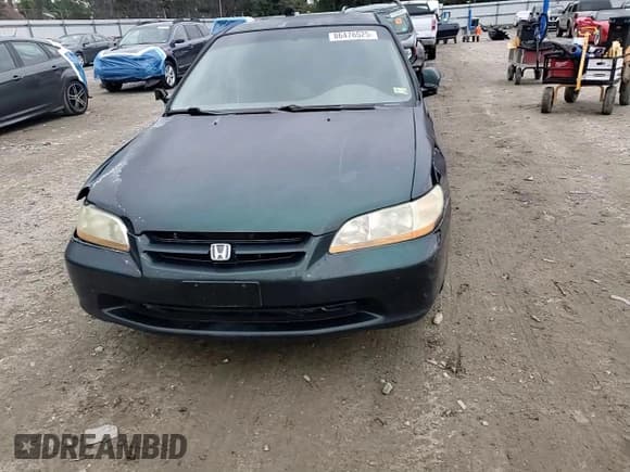 ✅ 1999 Honda Accord LX • VIN: 1HGCG665XXA017988 • Лот: 86476525. Опубликован ранее на Copart с пробегом 310 240 миль. Бесплатный доступ к архиву аукционных продаж из США и подробный отчёт об истории автомобиля на DreamBid. Изображение 13.