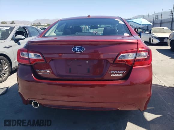 ✅ 2015 Subaru Legacy Limited • VIN: 4S3BNAJ64F3008712 • Лот: 71687165. Опубликован ранее на Copart с пробегом 117 020 миль. Бесплатный доступ к архиву аукционных продаж из США и подробный отчёт об истории автомобиля на DreamBid. Изображение 6.