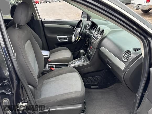 ✅ 2012 Chevrolet Captiva Sport LS • VIN: 3GNAL2EK3CS595366 • Lot: 53100785. Wystawiony na Copart z przebiegiem 208 677 mil. Bezpłatny archiwum sprzedaży aukcyjnych z USA i szczegółowy raport historii pojazdu na DreamBid. Zdjęcie 5.