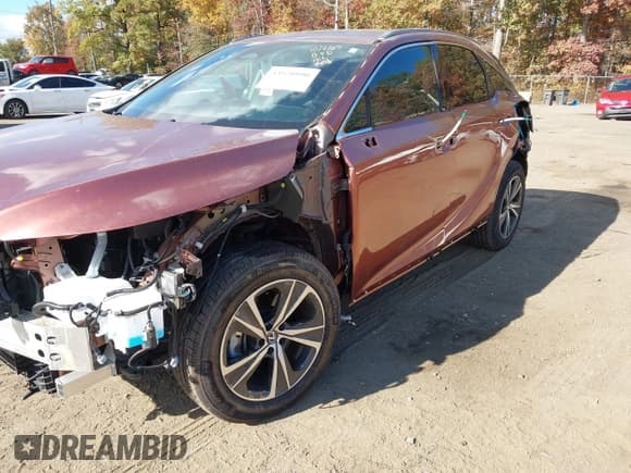 ✅ 2024 Lexus RX 350 Premium Plus • VIN: 2T2BAMCA1RC065990 • Lot: 43520990. Wystawiony na IAAI z przebiegiem 4 081 mil. Bezpłatny archiwum sprzedaży aukcyjnych z USA i szczegółowy raport historii pojazdu na DreamBid. Zdjęcie 17.