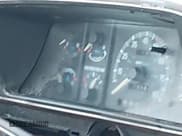 ✅ 1989 Ford F-250 • VIN: 2FTHF25H5KCB18665 • Lot: 41893395. Listed on IAAI with Not provided. Free auction sales archive from the USA and detailed vehicle history report at DreamBid. Image 7.