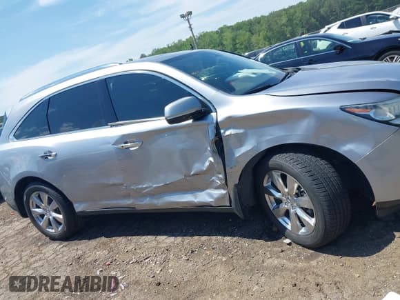 ✅ 2016 Acura MDX Advance • VIN: 5FRYD3H9XGB016390 • Lot: 42288932. Listed on IAAI with 136,679 mi. Free auction sales archive from the USA and detailed vehicle history report at DreamBid. Image 13.
