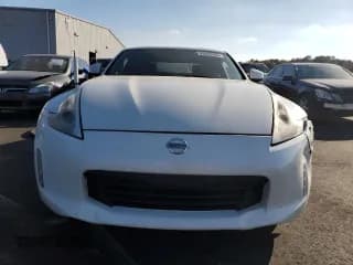 ✅ 2013 Nissan 370Z • VIN: JN1AZ4EH0DM382077 • Lot: 93843355. Wystawiony na Copart z przebiegiem 53 514 mil. Bezpłatny archiwum sprzedaży aukcyjnych z USA i szczegółowy raport historii pojazdu na DreamBid. Zdjęcie 5.