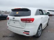 ✅ 2018 Kia Sorento SX Limited • VIN: 5XYPKDA58JG384521 • Lot: 41903823. Wystawiony na IAAI z przebiegiem Nie podano. Bezpłatny archiwum sprzedaży aukcyjnych z USA i szczegółowy raport historii pojazdu na DreamBid. Zdjęcie 4.