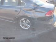 ✅ 2015 Volkswagen Passat SE • VIN: 1VWBV7A36FC078234 • Лот: 43385672. Опубликован ранее на IAAI с пробегом 102 906 миль. Бесплатный доступ к архиву аукционных продаж из США и подробный отчёт об истории автомобиля на DreamBid. Изображение 6.