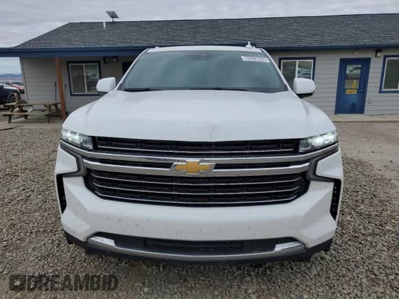 2023 Chevrolet Suburban LT z VIN 1GNSCCKD6PR318073, wystawiony jako Copart lot #90920045 z przebiegiem 68 324 mil mil oraz Czysty tytuł • Clean title. Historia ofert i sprzedaży dostępna na DreamBid. Obrazek 5.