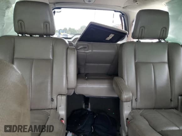 ✅ 2010 Ford Expedition Limited • VIN: 1FMJU1K51AEA25061 • Lot: 90874155. Wystawiony na Copart z przebiegiem 295 993 mil. Bezpłatny archiwum sprzedaży aukcyjnych z USA i szczegółowy raport historii pojazdu na DreamBid. Zdjęcie 10.