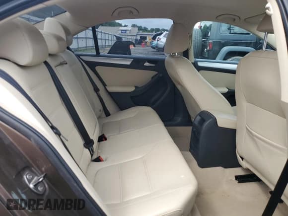 ✅ 2013 Volkswagen Jetta SE • VIN: 3VWDP7AJ8DM431330 • Lot: 56738795. Listed on Copart with 114,151 mi. Free auction sales archive from the USA and detailed vehicle history report at DreamBid. Image 10.