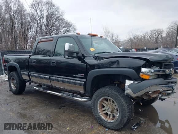 ✅ 2002 Chevrolet Silverado 2500HD LS • VIN: 1GCHK23102F149277 • Лот: 41465273. Опубликован ранее на IAAI с пробегом 225 299 миль. Бесплатный доступ к архиву аукционных продаж из США и подробный отчёт об истории автомобиля на DreamBid. Изображение 14.