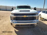 ✅ 2024 Chevrolet Silverado 2500HD LT • VIN: 1GC1YNEY5RF219605 • Лот: 90064945. Опубликован ранее на Copart с пробегом Не указан. Бесплатный доступ к архиву аукционных продаж из США и подробный отчёт об истории автомобиля на DreamBid. Изображение 5.