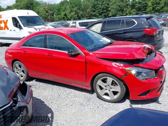 2015 Mercedes-Benz CLA 250 with VIN WDDSJ4EB8FN186962, listed as a IAAI auction lot 42779768 with 57,386 mi miles and . Bid and sale history available at DreamBid. Image 13.