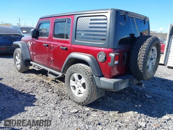 ✅ 2021 Jeep Wrangler Unlimited Sport • VIN: 1C4HJXKN5MW634053 • Lot: 43594155. Wystawiony na IAAI z przebiegiem 72 130 mil. Bezpłatny archiwum sprzedaży aukcyjnych z USA i szczegółowy raport historii pojazdu na DreamBid. Zdjęcie 3.
