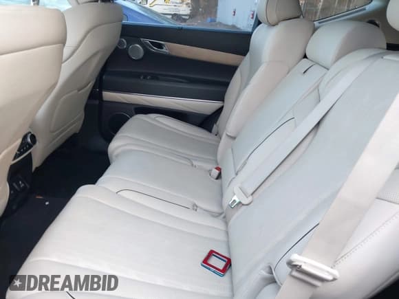 ✅ 2023 Genesis GV80 • VIN: KMUHBDSB4PU120595 • Lot: 43857842. Wystawiony na IAAI z przebiegiem 17 480 mil. Bezpłatny archiwum sprzedaży aukcyjnych z USA i szczegółowy raport historii pojazdu na DreamBid. Zdjęcie 8.