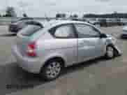 2009 Hyundai Accent Auto GS z VIN KMHCM36C09U133699, wystawiony jako Copart lot #73104874 z przebiegiem 129 505 mil mil oraz Szkoda całkowita • Salvage title. Historia ofert i sprzedaży dostępna na DreamBid. Obrazek 3.