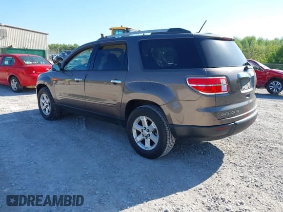 ✅ 2010 Saturn Outlook • VIN: 5GZLRUED3AJ200225 • Lot: 42038210. Wystawiony na IAAI z przebiegiem 174 469 mil. Bezpłatny archiwum sprzedaży aukcyjnych z USA i szczegółowy raport historii pojazdu na DreamBid. Zdjęcie 3.