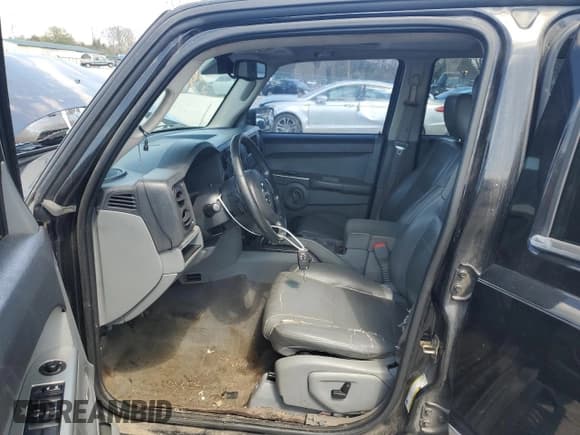 ✅ 2007 Jeep Commander Sport • VIN: 1J8HH48P37C633260 • Лот: 50427275. Опубликован ранее на Copart с пробегом 181 712 миль. Бесплатный доступ к архиву аукционных продаж из США и подробный отчёт об истории автомобиля на DreamBid. Изображение 7.