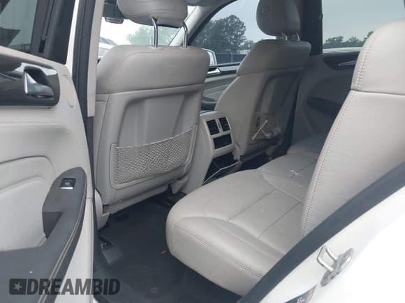 ✅ 2015 Mercedes-Benz M 400 • VIN: 4JGDA5GB0FA455979 • Лот: 42441695. Опубликован ранее на IAAI с пробегом 160 502 миль. Бесплатный доступ к архиву аукционных продаж из США и подробный отчёт об истории автомобиля на DreamBid. Изображение 8.