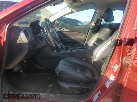 ✅ 2018 Mazda 3 Touring • VIN: 3MZBN1V34JM173230 • Lot: 85895894. Wystawiony na Copart z przebiegiem 62 719 mil. Bezpłatny archiwum sprzedaży aukcyjnych z USA i szczegółowy raport historii pojazdu na DreamBid. Zdjęcie 7.
