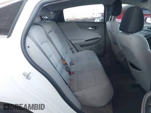 2017 Chevrolet Malibu LS с VIN 1G1ZC5STXHF214689, выставлен на аукционе IAAI как лот 42497853 с пробегом 91 501 миль миль и . История ставок и продаж доступна на DreamBid. Изображение 8.