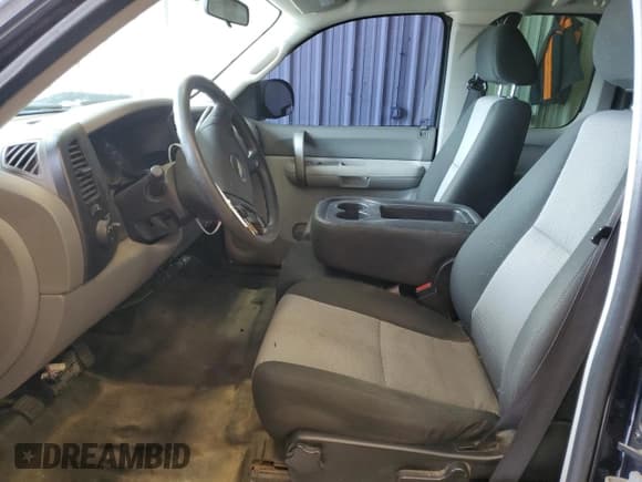 ✅ 2009 Chevrolet Silverado 1500 Work Truck • VIN: 1GCEC19029Z172741 • Lot: 60071215. Wystawiony na Copart z przebiegiem 158 732 mil. Bezpłatny archiwum sprzedaży aukcyjnych z USA i szczegółowy raport historii pojazdu na DreamBid. Zdjęcie 7.