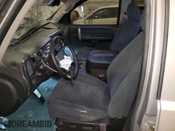 ✅ 2008 Chevrolet Silverado 1500 LTZ • VIN: 2GCEK13M781159179 • Lot: 85556435. Listed on Copart with 244,136 mi. Free auction sales archive from the USA and detailed vehicle history report at DreamBid. Image 7.