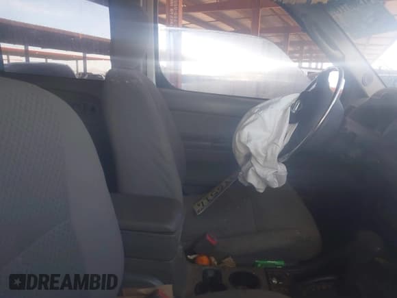 ✅ 2002 Nissan Xterra SE • VIN: 5N1ED28T42C601798 • Lot: 41906716. Listed on IAAI with Not provided. Free auction sales archive from the USA and detailed vehicle history report at DreamBid. Image 5.