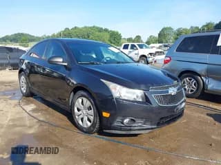 ✅ 2014 Chevrolet Cruze LS • VIN: 1G1PA5SH1E7213574 • Лот: 42711177. Опубликован ранее на IAAI с пробегом 122 397 миль. Бесплатный доступ к архиву аукционных продаж из США и подробный отчёт об истории автомобиля на DreamBid. Изображение 1.