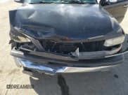 ✅ 2001 Chevrolet Silverado 1500 • VIN: 1GCEC19T81Z142836 • Лот: 49498445. Опубликован ранее на Copart с пробегом 337 498 миль. Бесплатный доступ к архиву аукционных продаж из США и подробный отчёт об истории автомобиля на DreamBid. Изображение 11.