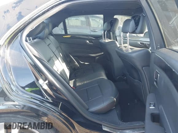 ✅ 2016 Mercedes-Benz E 350 Sport • VIN: WDDHF8JB4GB266299 • Lot: 43679081. Listed on IAAI with Not provided. Free auction sales archive from the USA and detailed vehicle history report at DreamBid. Image 8.