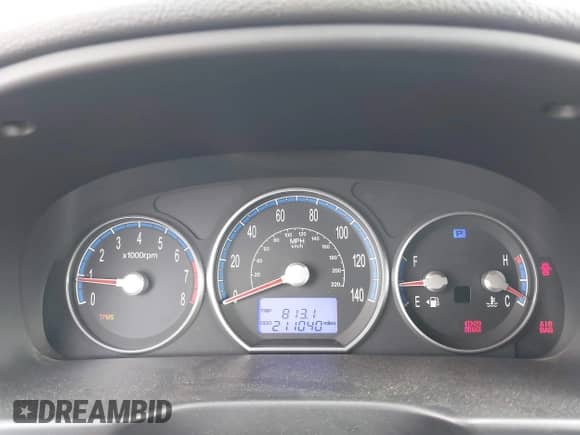 2009 Hyundai Santa Fe Limited z VIN 5NMSH13E99H245472, wystawiony jako IAAI lot #43185896 z przebiegiem 211 040 mil mil oraz . Historia ofert i sprzedaży dostępna na DreamBid. Obrazek 7.