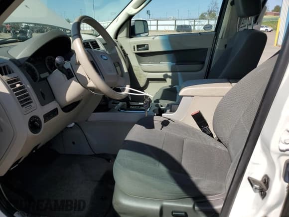 ✅ 2009 Ford Escape Hybrid • VIN: 1FMCU59389KB19729 • Lot: 55358375. Listed on Copart with 208,054 mi. Free auction sales archive from the USA and detailed vehicle history report at DreamBid. Image 7.