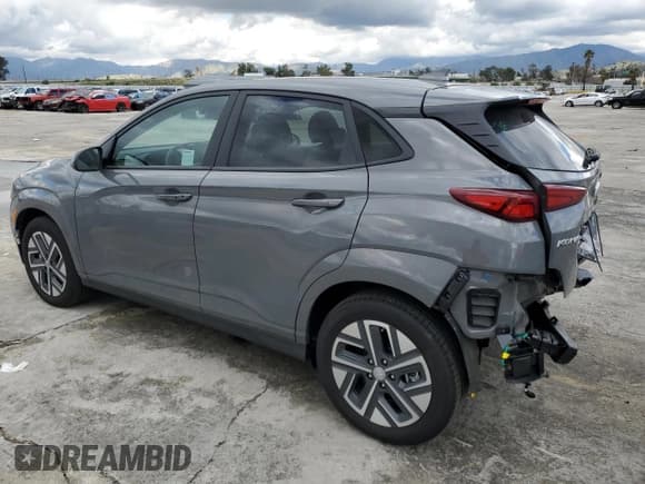 ✅ 2023 Hyundai Kona SE • VIN: KM8K23AG5PU183569 • Лот: 41819054. Опубликован ранее на Copart с пробегом 7 970 миль. Бесплатный доступ к архиву аукционных продаж из США и подробный отчёт об истории автомобиля на DreamBid. Изображение 2.