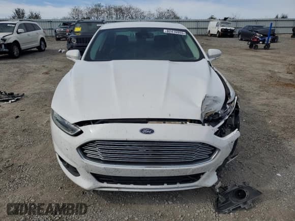 ✅ 2015 Ford Fusion SE • VIN: 3FA6P0HD5FR196500 • Lot: 82416955. Listed on Copart with 179,667 mi. Free auction sales archive from the USA and detailed vehicle history report at DreamBid. Image 5.