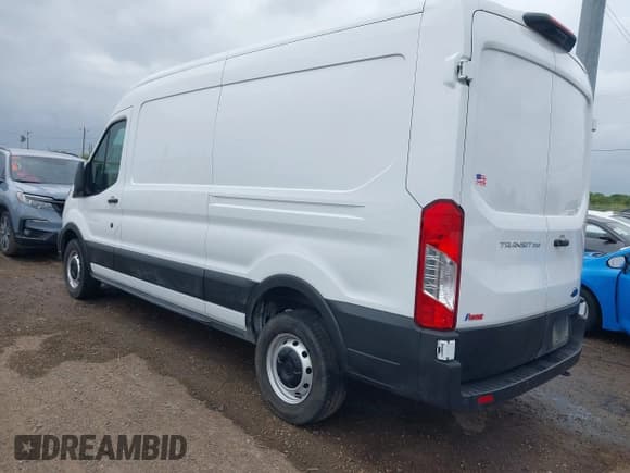✅ 2023 Ford Transit Cargo • VIN: 1FTBR1C8XPKC07063 • Lot: 42103484. Listed on IAAI with 12,946 mi. Free auction sales archive from the USA and detailed vehicle history report at DreamBid. Image 3.