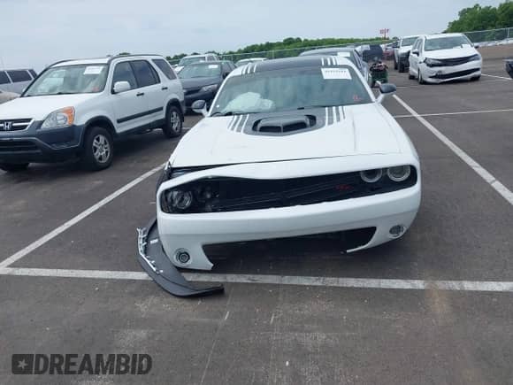 2015 Dodge Challenger R/T Plus with VIN 2C3CDZBT6FH855680, listed as a IAAI auction lot 42233944 with 141,371 mi miles and . Bid and sale history available at DreamBid. Image 12.