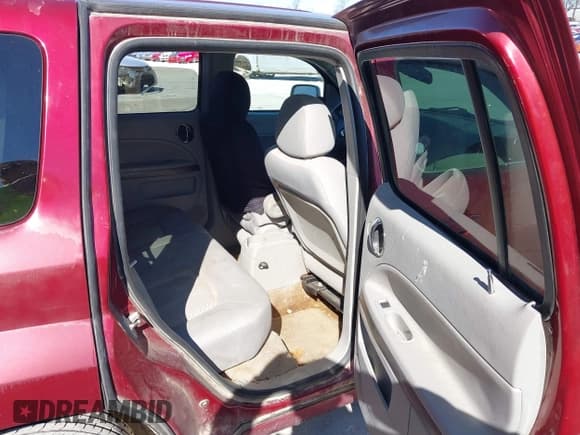 ✅ 2009 Chevrolet HHR LS • VIN: 3GNCA13B29S532120 • Lot: 41845318. Listed on IAAI with 283,132 mi. Free auction sales archive from the USA and detailed vehicle history report at DreamBid. Image 8.