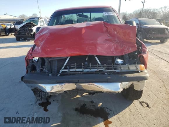 ✅ 2000 Chevrolet Silverado 1500 • VIN: 1GCEK14V8YZ191265 • Lot: 47653305. Listed on Copart with 144,853 mi. Free auction sales archive from the USA and detailed vehicle history report at DreamBid. Image 5.